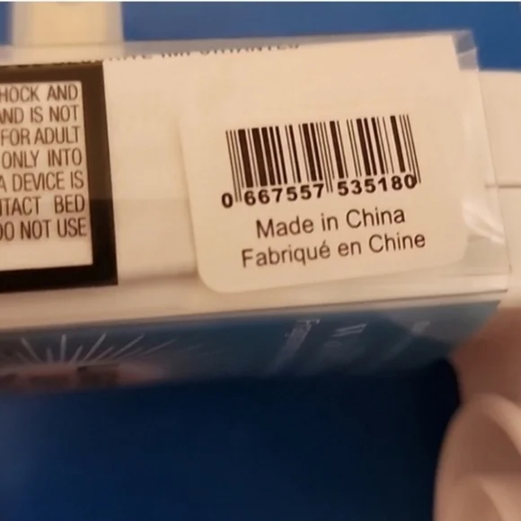 Bath & body twinkle light up christmas tree wallflower plug new - Picture 4 of 4